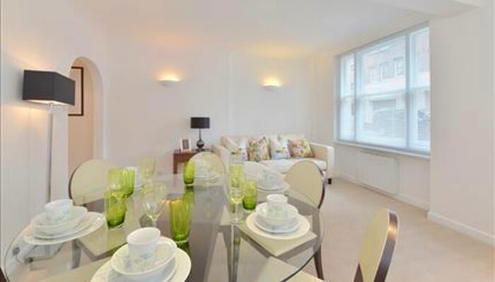 2 Bedroom Flat To Rent In Hill Street, London, W1J