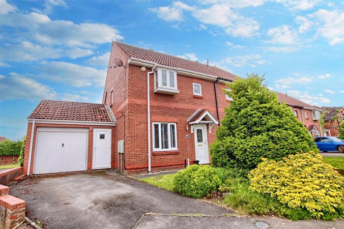 3 Bedroom Semi-Detached House To Rent In Melford Grove, Ingleby Barwick, TS17