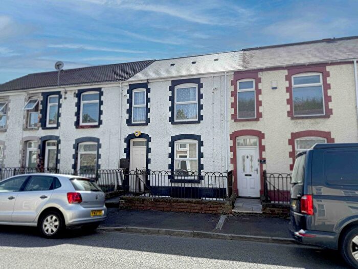 2 Bedroom Terraced House For Sale In Bartley Terrace, Plasmarl, SA6