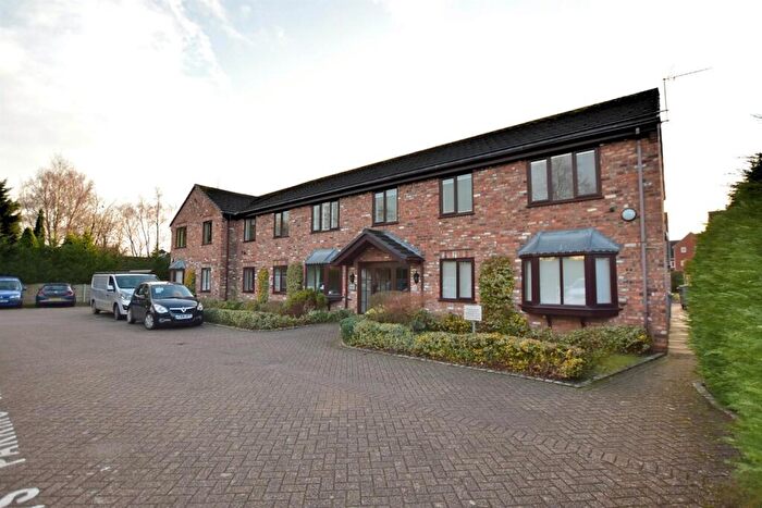2 Bedroom Retirement Property For Sale In Sandringham Court, London Road, Holmes Chapel, CW4