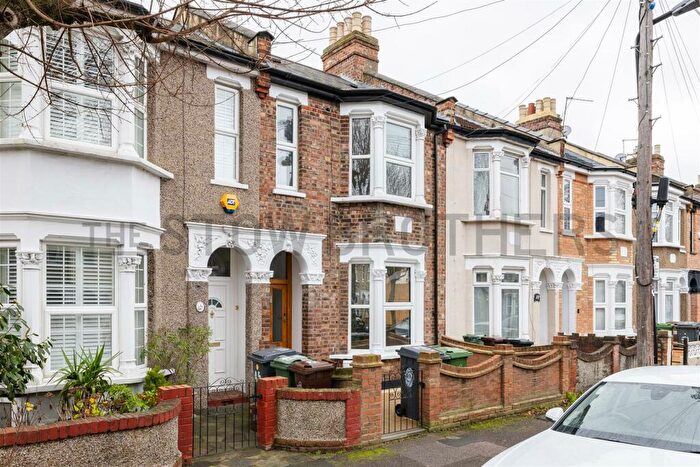3 Bedroom House To Rent In Lansdowne Road, Walthamstow, E17