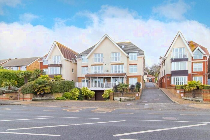 3 Bedroom Flat To Rent In Dumpton Park Drive, Broadstairs, CT10