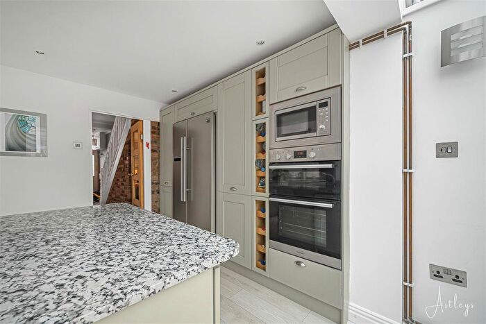 3 Bedroom Terraced House For Sale In Woodville Road, Mumbles, Swansea, SA3