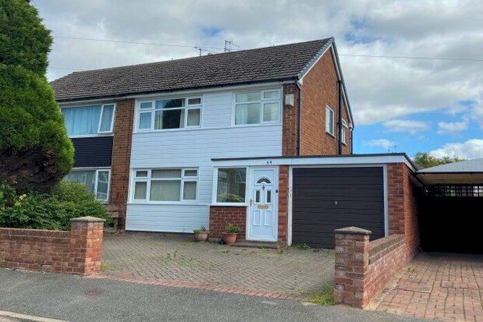 3 Bedroom Semi-Detached House To Rent In Prestbury Avenue, Prenton, CH43