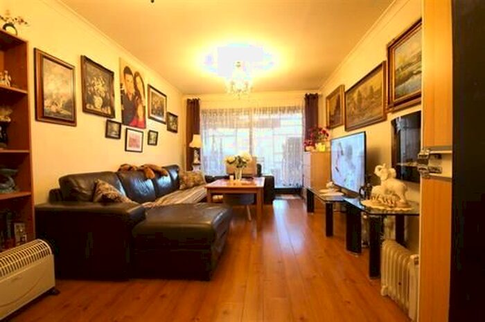 2 Bedroom Terraced House To Rent In Fanns Rise, Purfleet RM19