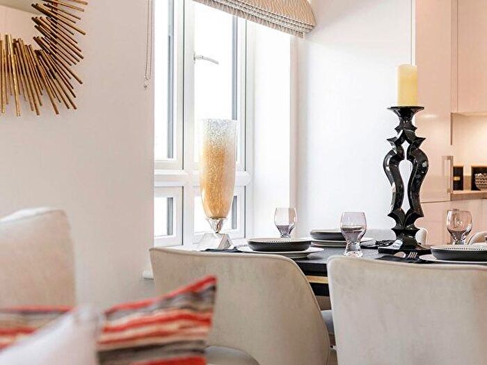 3 Bedroom Semi-Detached House To Rent In New Stamford, So Flexi Fairham, Fairham, NG11