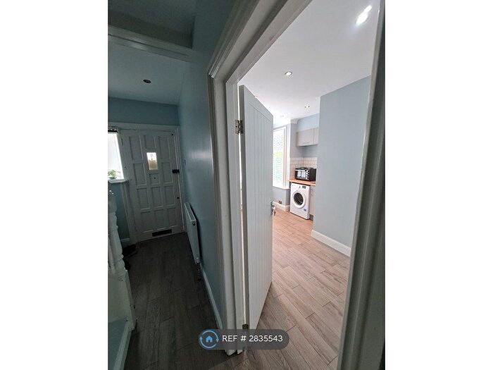 Studio To Rent In Lakehall Road, Thornton Heath, CR7