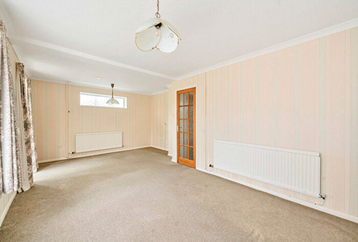 3 Bedroom Bungalow For Sale In Burleigh View, Bussage, Stroud, Gloucestershire, GL6