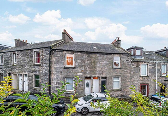 2 Bedroom Flat For Sale In Rose Crescent, Dunfermline, KY12