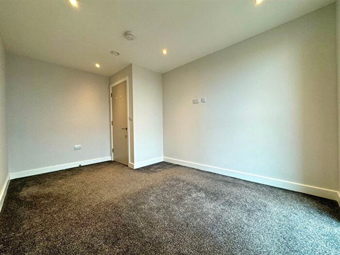 1 Bedroom Flat To Rent In Oldfield Rd, Salford, M5