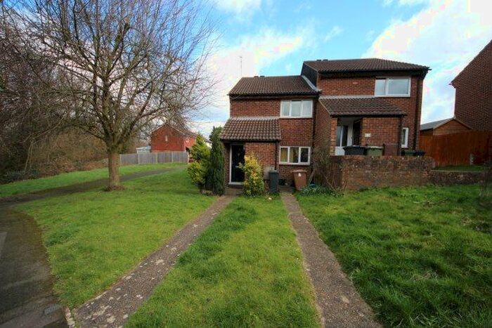 1 Bedroom Maisonette To Rent In Speedwell Close, Guildford, GU4