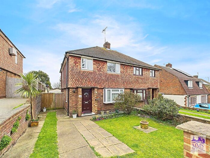 3 Bedroom Semi-Detached House For Sale In Pepys Way, Strood, Rochester, ME2
