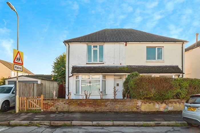 1 Bedroom Flat For Sale In Chamberlayne Road, Eastleigh, SO50