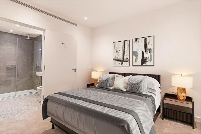 Studio To Rent In Nine Elms Lane, London, SW11