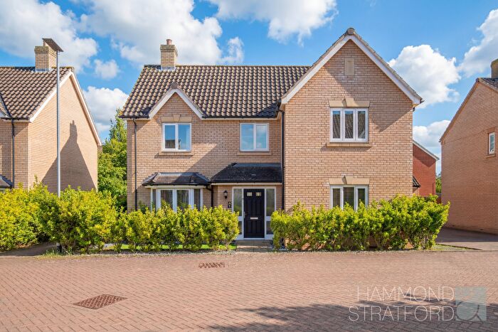 4 Bedroom Detached House For Sale In Juniper Close, Cringleford, NR4