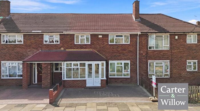 3 Bedroom Terraced House For Sale In Sugden Way, Barking, IG11