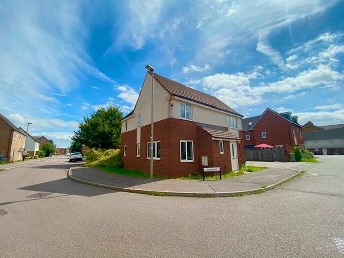 4 Bedroom House To Rent In Grosmont, Broughton, Milton Keynes, MK10