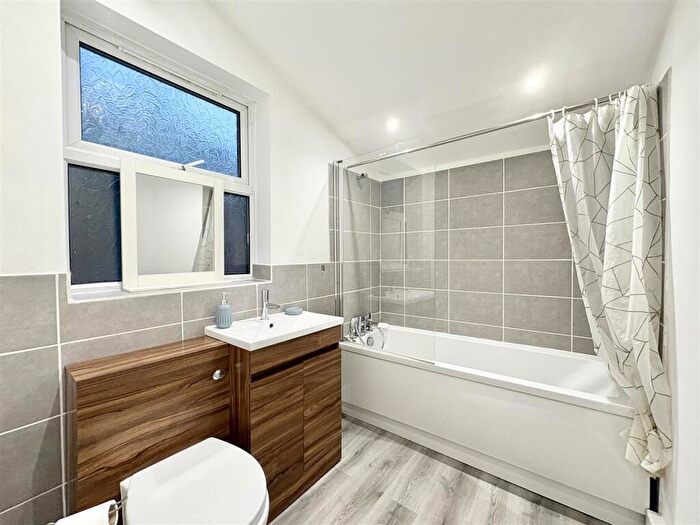 2 Bedroom House To Rent In Carnarvon Street, Netherfield, Nottingham, NG4