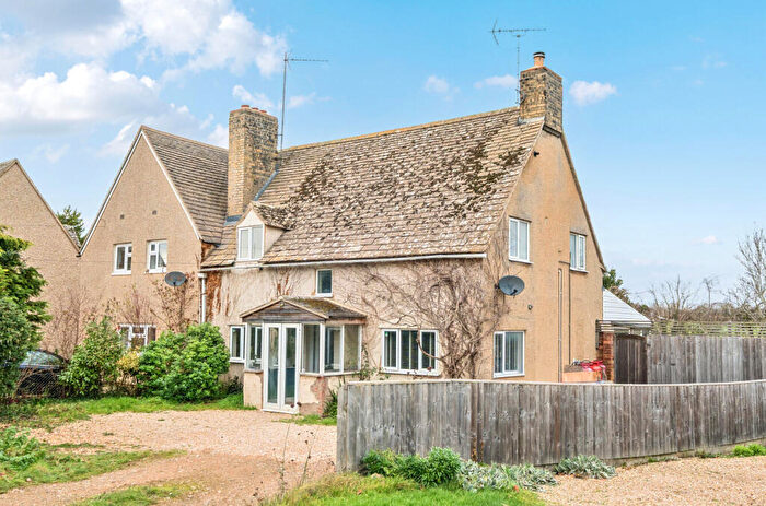 3 Bedroom Semi-Detached House For Sale In Blackditch, Stanton Harcourt, Witney, OX29