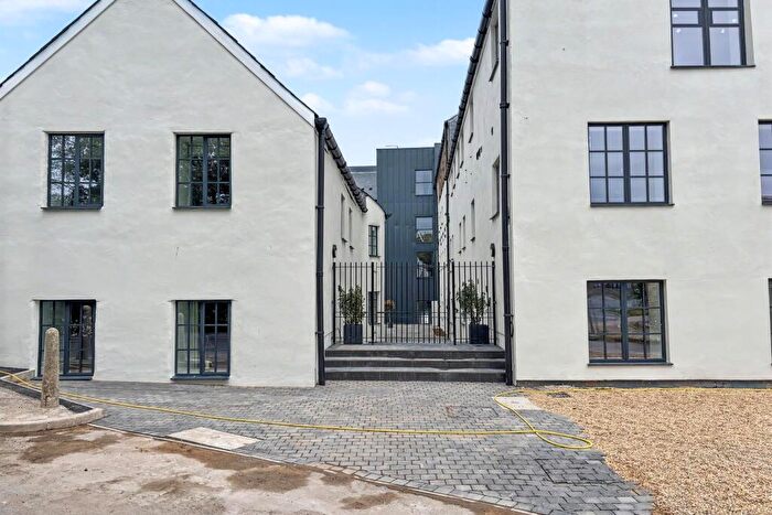 3 Bedroom End Of Terrace House For Sale In Weymouth, DT4