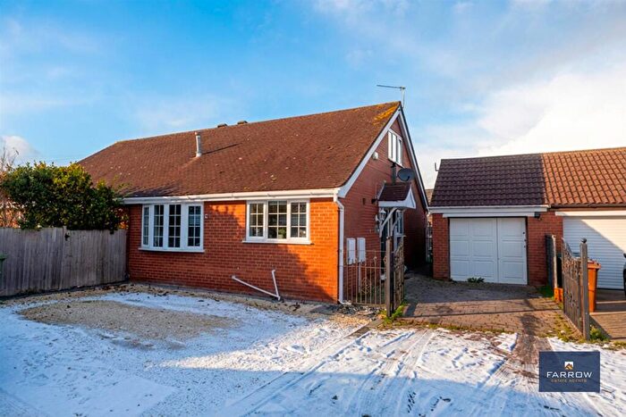 3 Bedroom Semi-Detached Bungalow For Sale In Amethyst Court, New Waltham, Grimsby, DN36