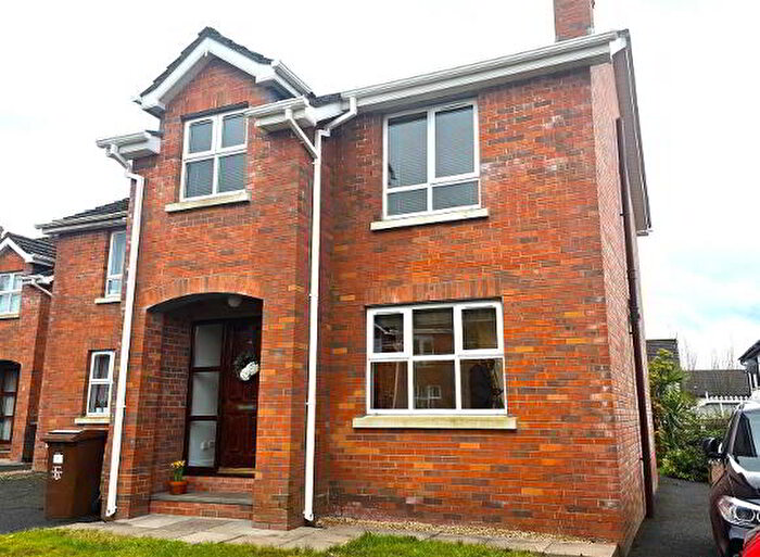 3 Bedroom End TownHouse For Sale In Greenvale Park Glen, Antrim, BT41