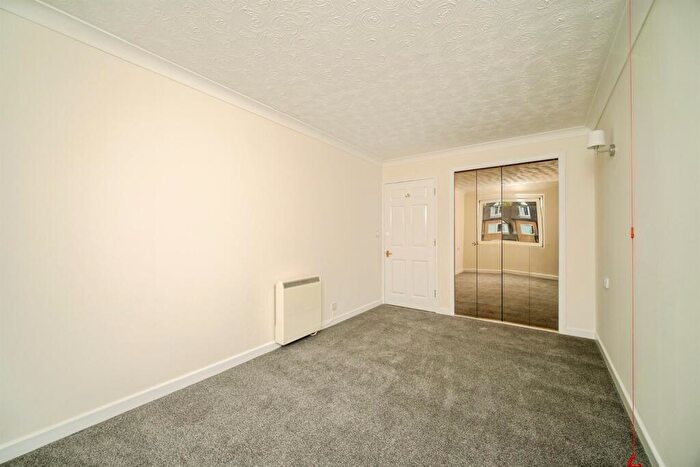 1 Bedroom Retirement Property To Rent In Mckernan Court, High Street, Sandhurst, GU47
