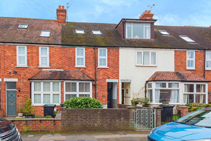 4 Bedroom Terraced House For Sale In Swinburne Road, Abingdon, OX14