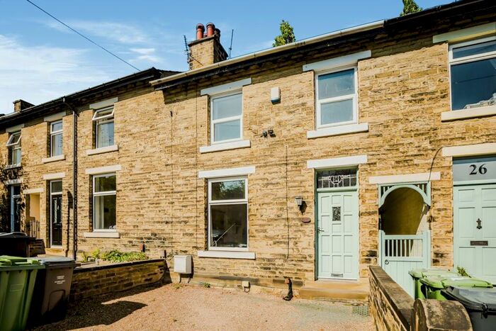 3 Bedroom Terraced House To Rent In Woodside Road, Huddersfield, West Yorkshire, HD4