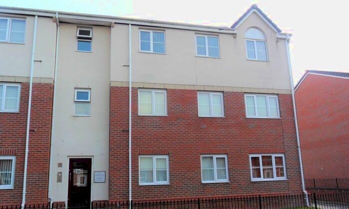 2 Bedroom Flat To Rent In Blueberry Avenue, Manchester M40