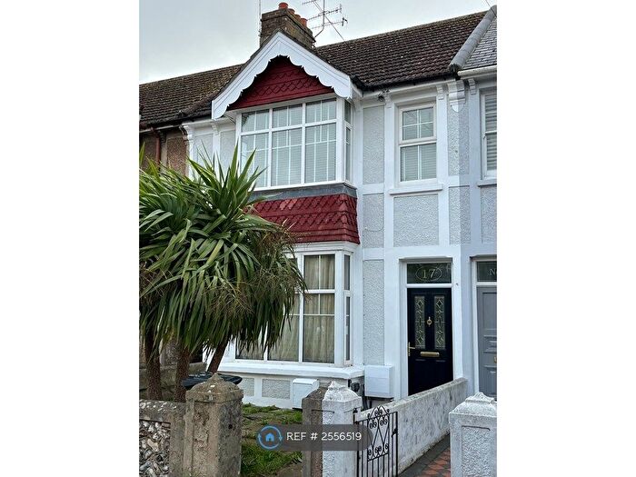 2 Bedroom Flat To Rent In Canterbury Road, Worthing, BN13