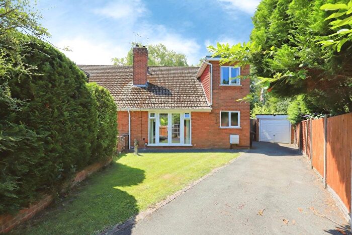 3 Bedroom Semi Detached House For Sale In Gail Park, Wolverhampton, West Midlands, WV3