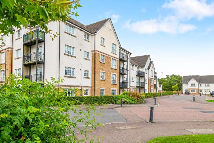 1 Bedroom Flat To Rent In Crown Crescent, Larbert, FK5