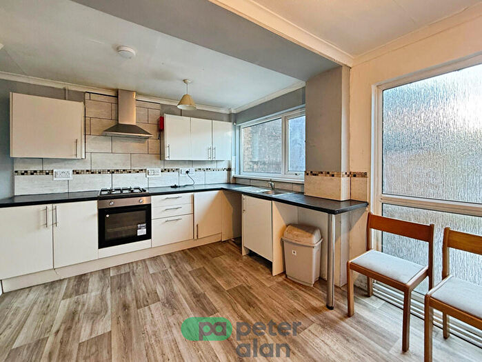 3 Bedroom House To Rent In Hollybush Road, Cardiff, CF23