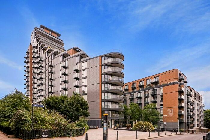 Studio To Rent In Cobblestone Square, London, E1W