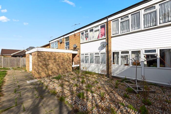1 Bedroom Flat For Sale In Tennyson Avenue, Canterbury, CT1