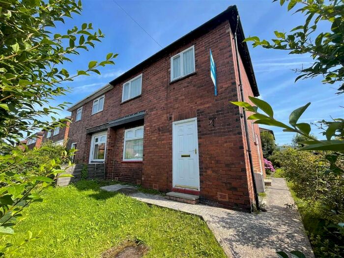 Houses for sale & to rent in SK6 2EL, Sandringham Road, Bredbury And