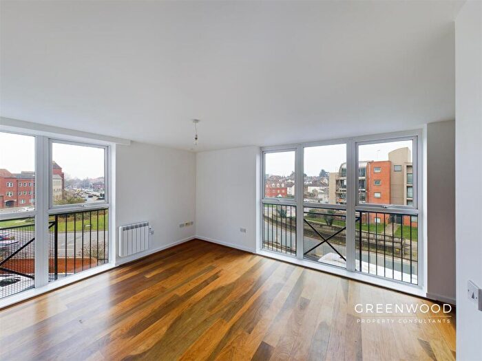 2 Bedroom Apartment To Rent In Crouch Street, Colchester, Essex, CO3