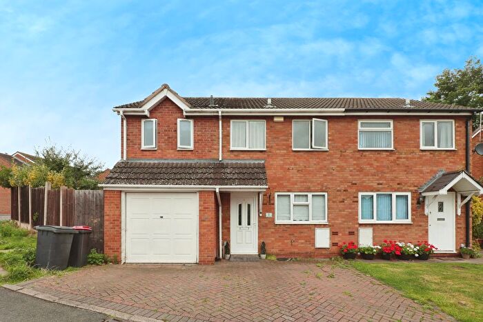 3 Bedroom Semi-Detached House For Sale In Caesar Way, Coleshill, Birmingham, Warwickshire, B46