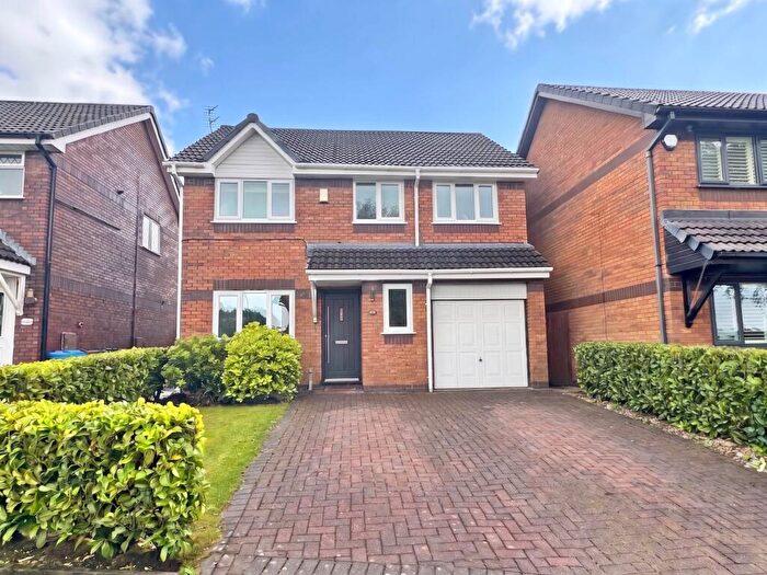 4 Bedroom Detached House For Sale In Bleasdale Street, Royton, OL2