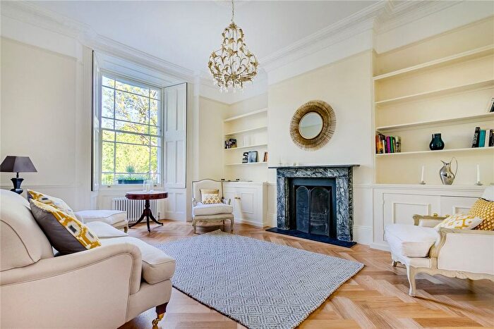 1 Bedroom Flat To Rent In Norland Square, Holland Park, W11