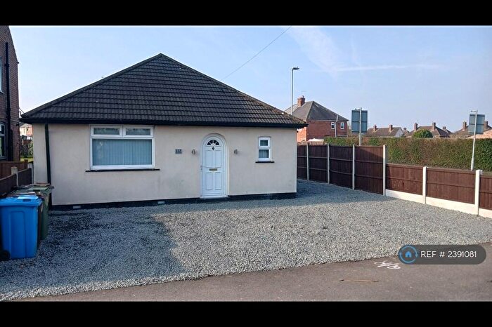 2 Bedroom Bungalow To Rent In Hallcroft Road, Retford, DN22