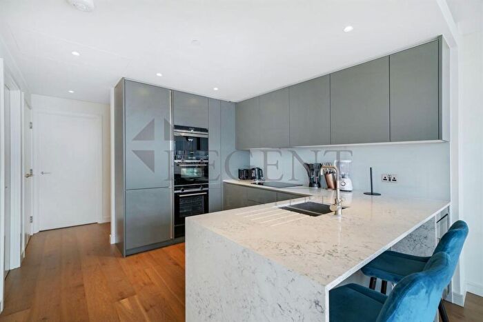 1 Bedroom Apartment To Rent In Hampton Tower, Marsh Wall, E14
