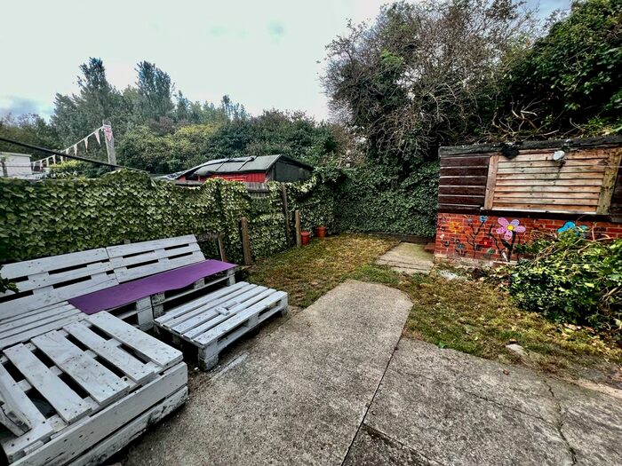 4 Bedroom Terraced House To Rent In Riverside Road, London, E15