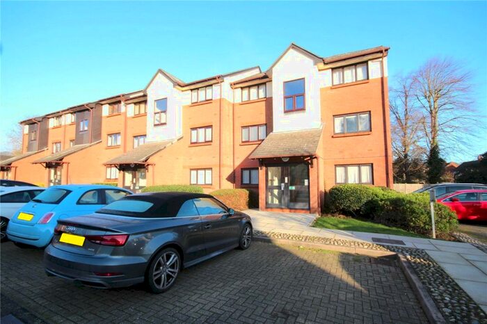 1 Bedroom Apartment To Rent In Maple Gate, Loughton, IG10