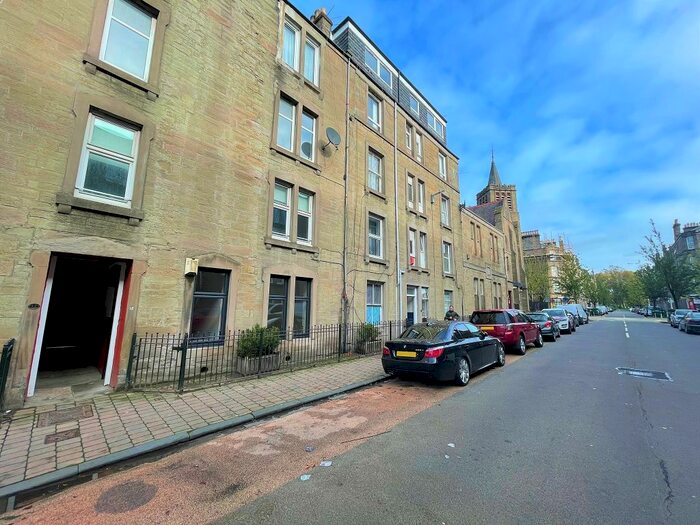 2 Bedroom Flat To Rent In Park Avenue, Dundee, DD4
