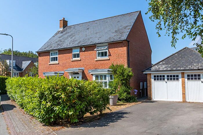 4 Bedroom Detached House For Sale In Heol Neuadd Cogan, Penarth, CF64