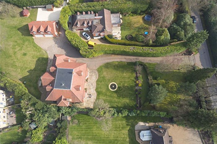 7 Bedroom Detached House To Rent In Granville Close, Weybridge, Surrey, KT13