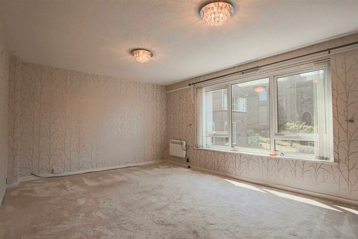 3 Bedroom Flat To Rent In Goodshaw Avenue, Harvey Longworth Court, Rossendale, BB4