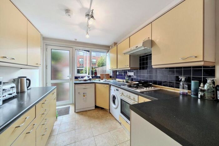 4 Bedroom House To Rent In Delhi Street, Kings Cross, N1